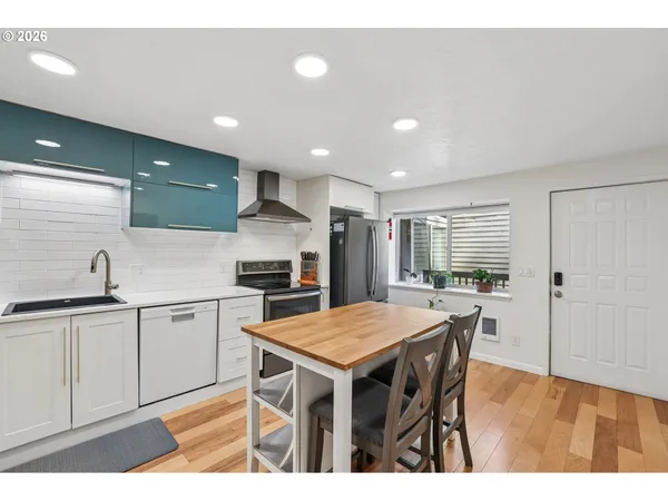 $300,000 | 14946 Southwest 109th Avenue, Portland, OR 97224