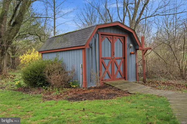 $610,000 | 2232 Swamp Road, Fountainville, PA 18923