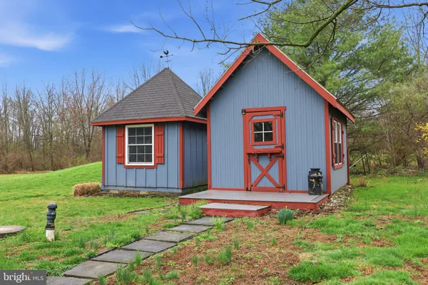 $610,000 | 2232 Swamp Road, Fountainville, PA 18923