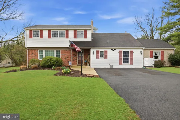 $610,000 | 2232 Swamp Road, Fountainville, PA 18923