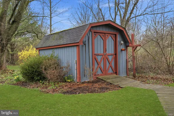$610,000 | 2232 Swamp Road, Fountainville, PA 18923