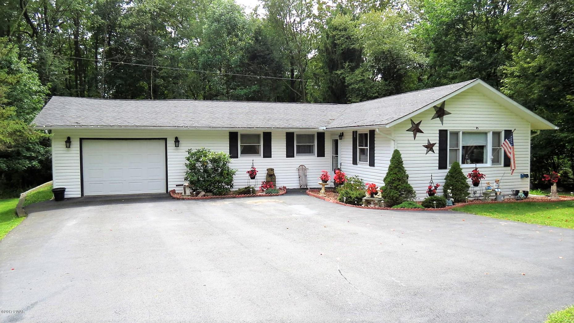 208 Roemerville Road Greentown, PA 18426 - Photo 1 of 20 IMG_0025