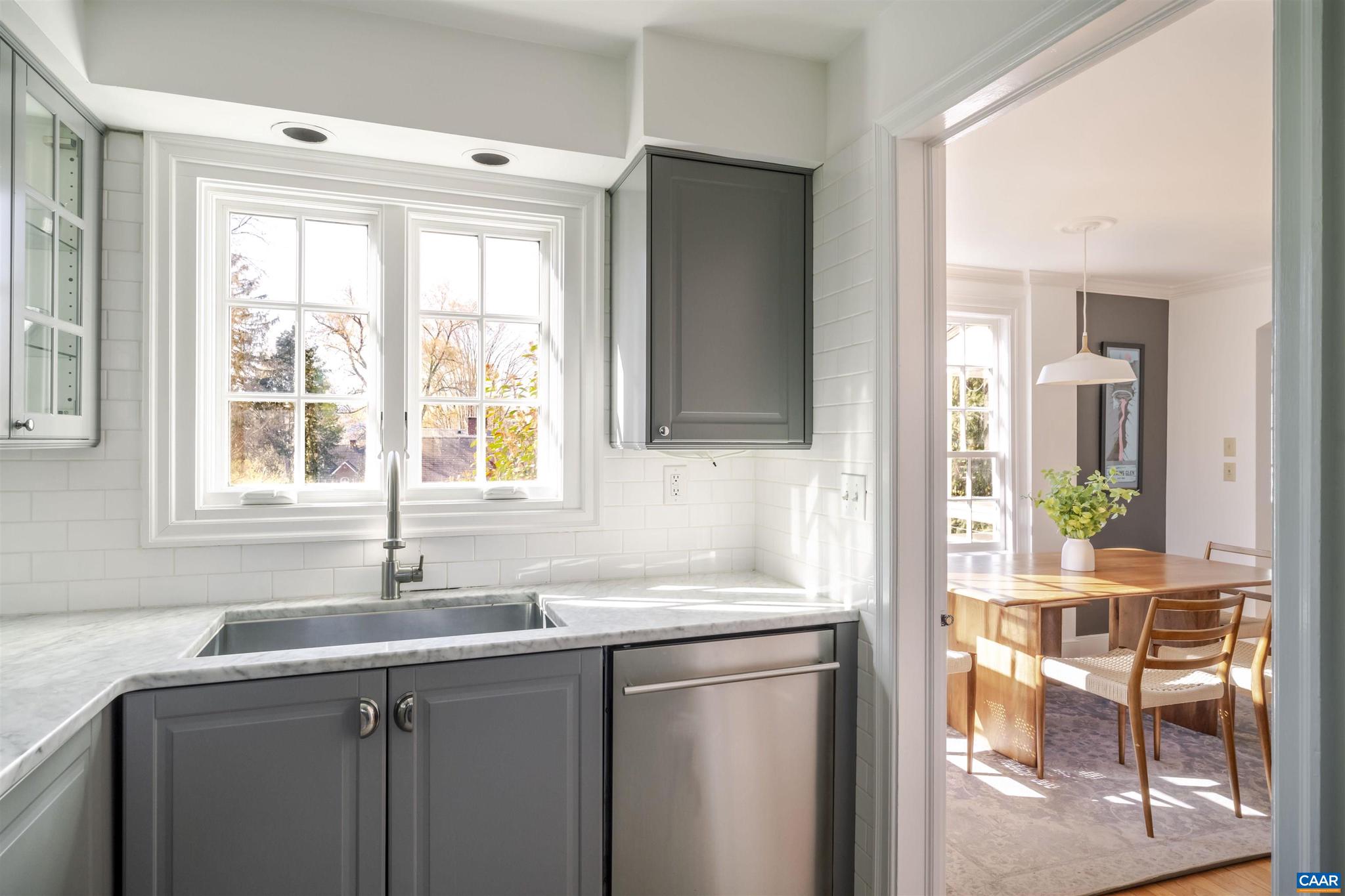 1504 Rutledge Avenue Charlottesville, VA 22903 - Photo 12 of 41