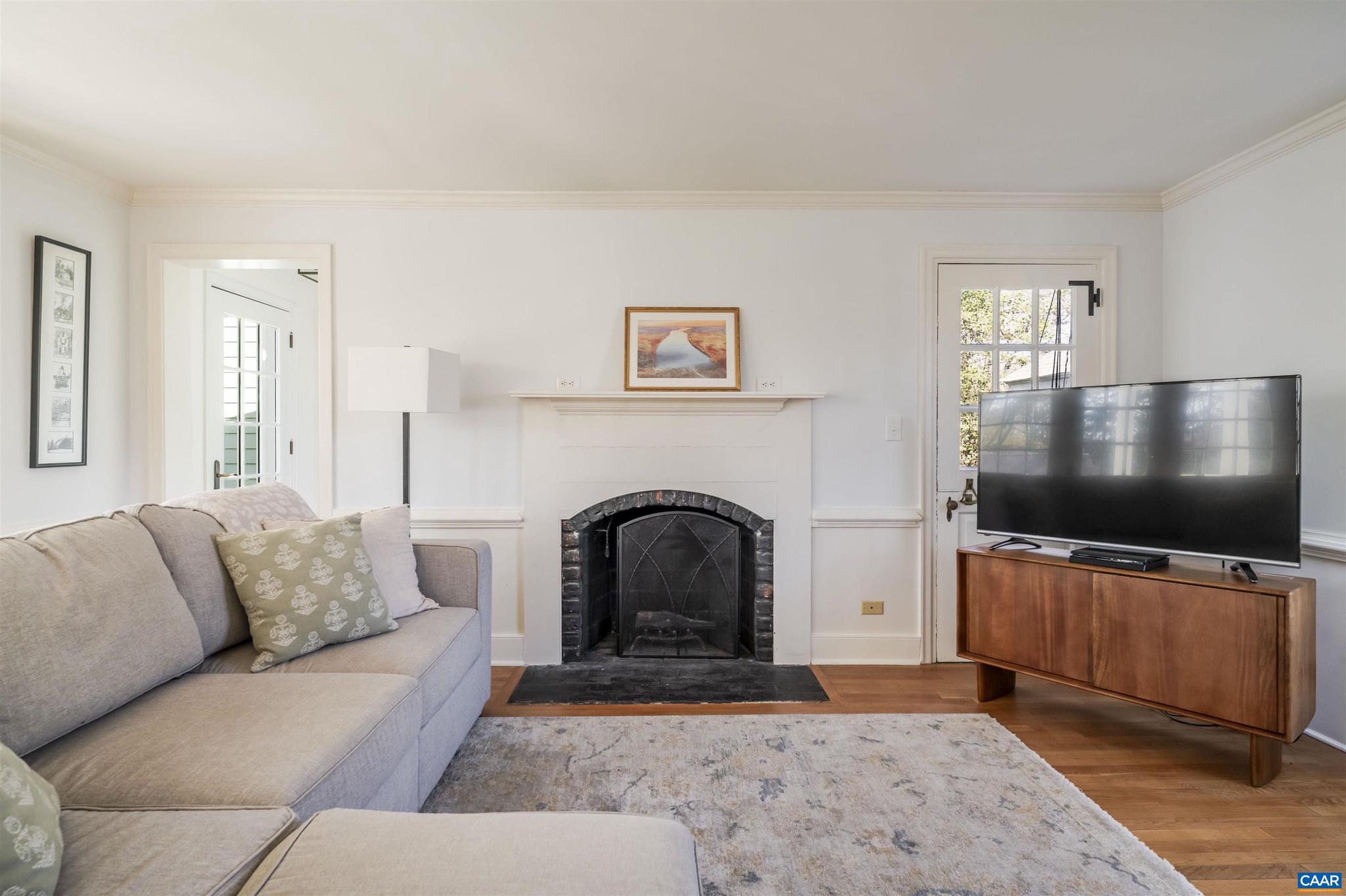 1504 Rutledge Avenue Charlottesville, VA 22903 - Photo 3 of 41