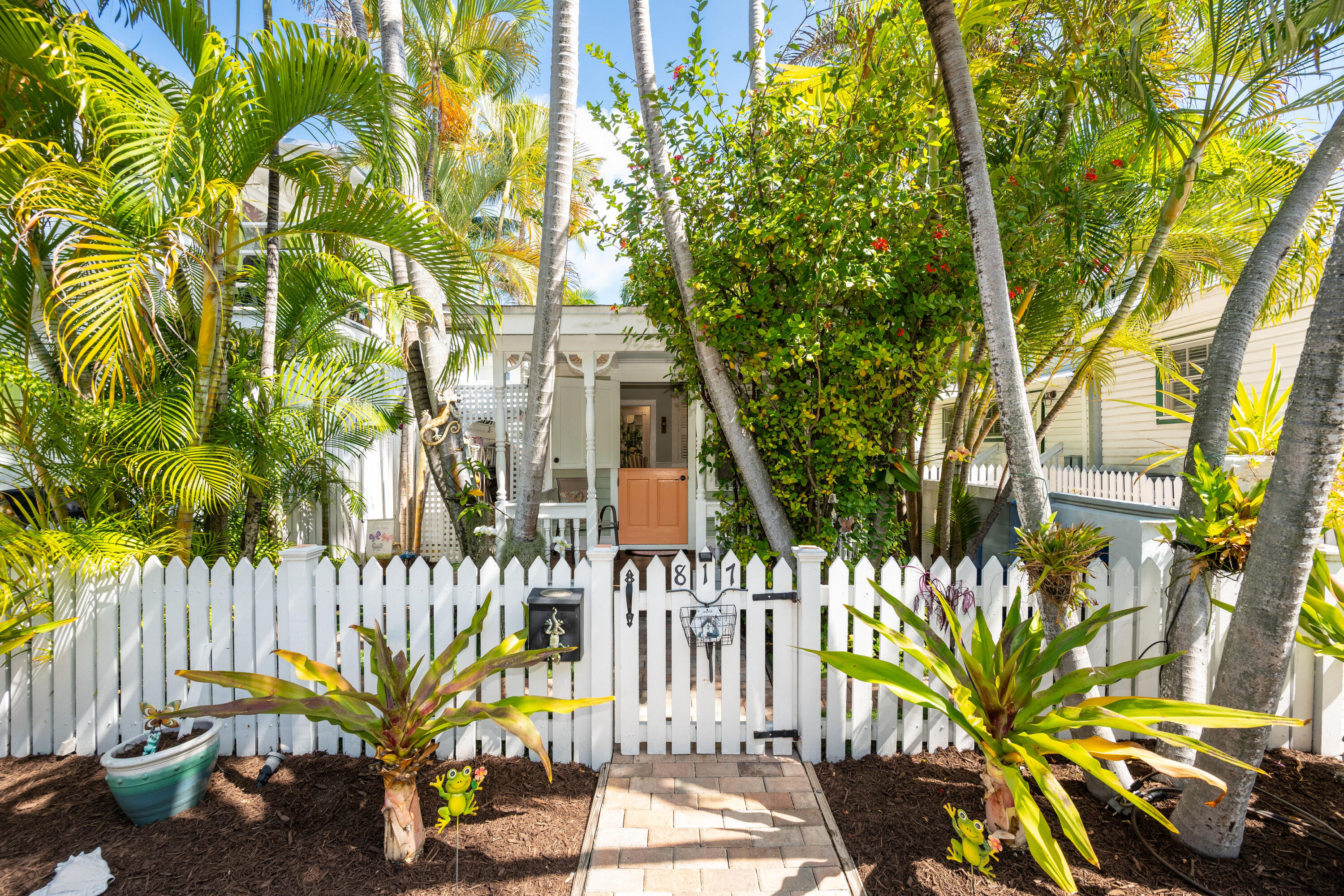 817 Pearl Street Key West, FL 33040 - Photo 2 of 36 NDP_1290