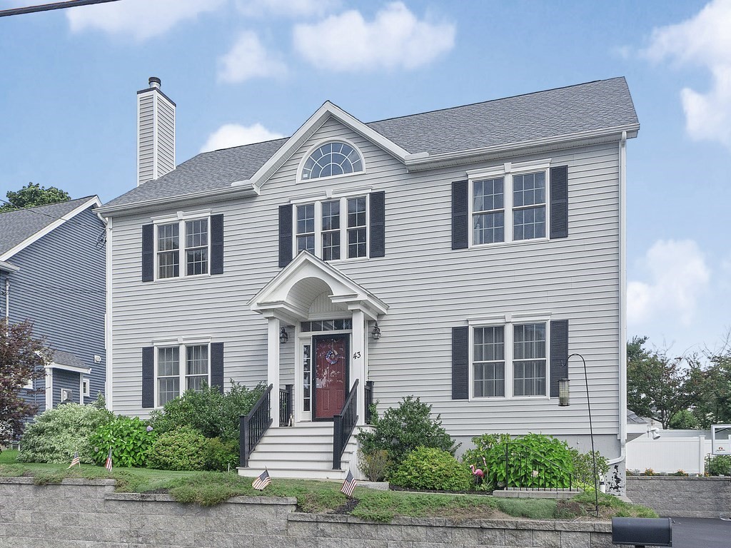 43 Canterbury Road Waltham, MA 02453 - Photo 2 of 35 Gallery Image 2