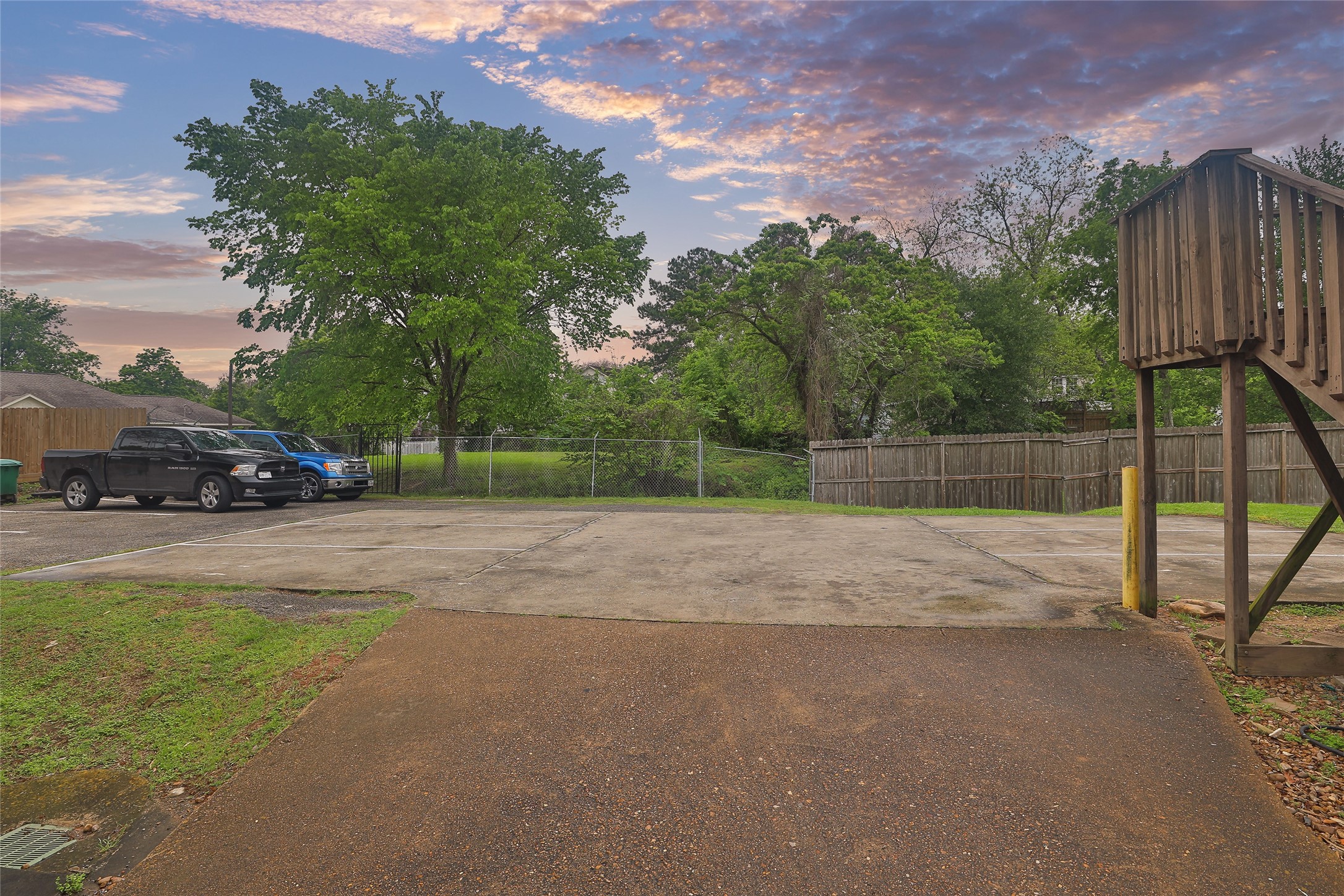 5009 Polk Street Houston, TX 77023 - Photo 16 of 16 a view of backyard