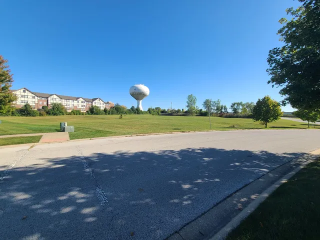 $170,000 | 20001 Arquilla Circle, Olympia Fields, IL 60461