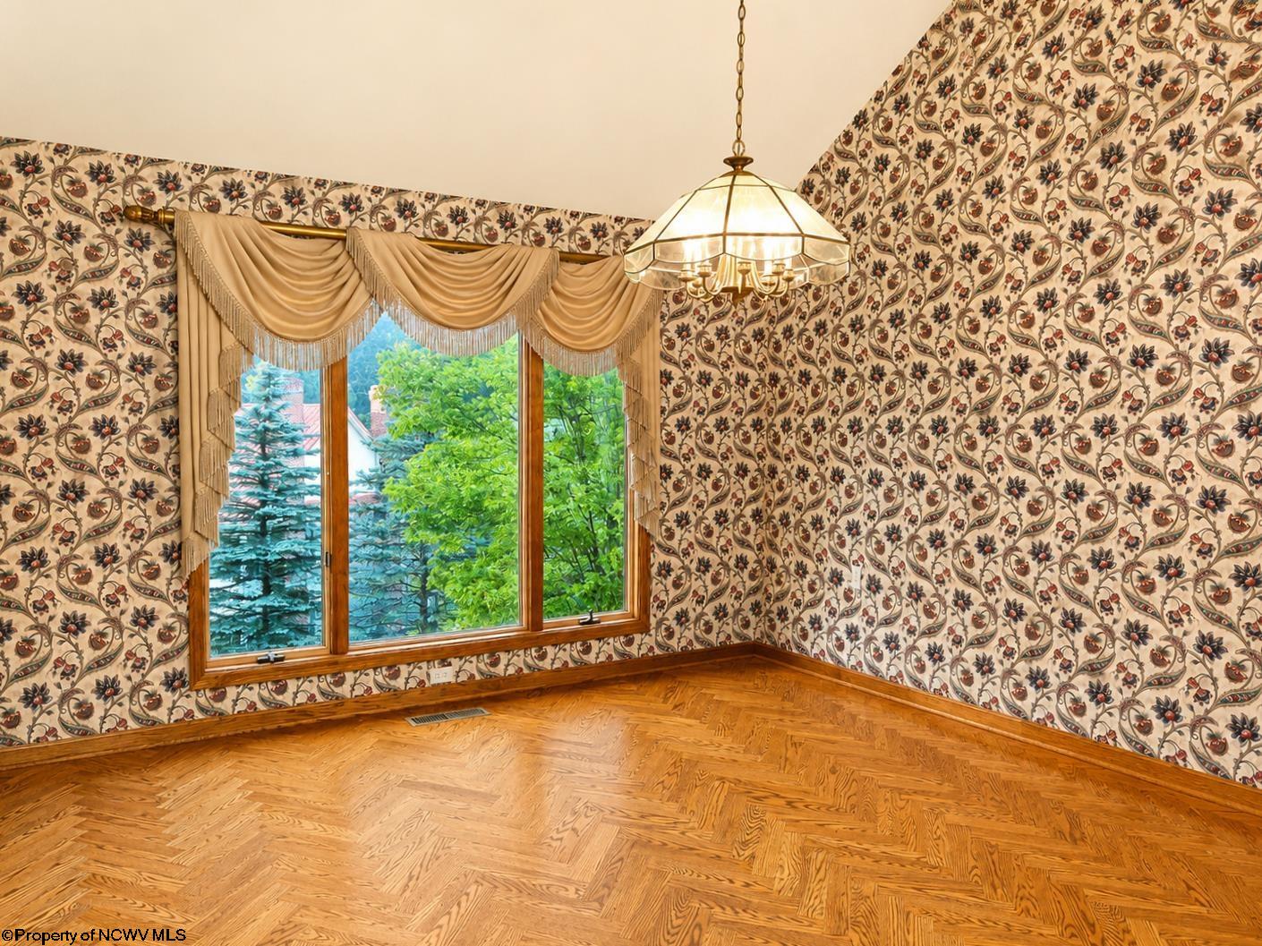 102 Hunters Ridge Road Wheeling, WV 26003 - Photo 15 of 50 Gallery Image 15