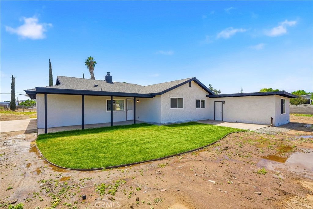 20950 Warren Road Perris, CA 92570 - Photo 5 of 33