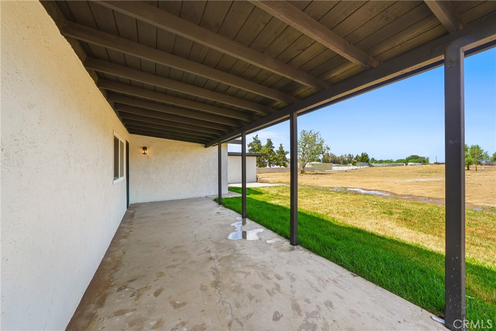 20950 Warren Road Perris, CA 92570 - Photo 6 of 33