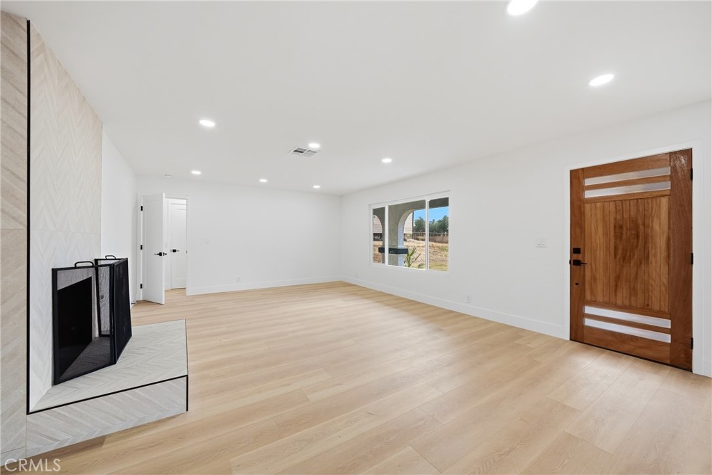 20950 Warren Road Perris, CA 92570 - Photo 8 of 33
