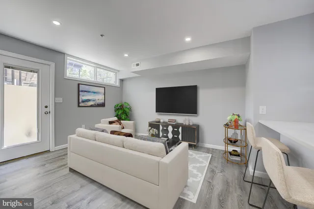 $419,000 | 832 19th Street Northeast, Unit A, Washington, DC 20002