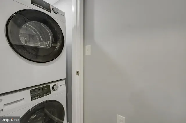 $419,000 | 832 19th Street Northeast, Unit A, Washington, DC 20002