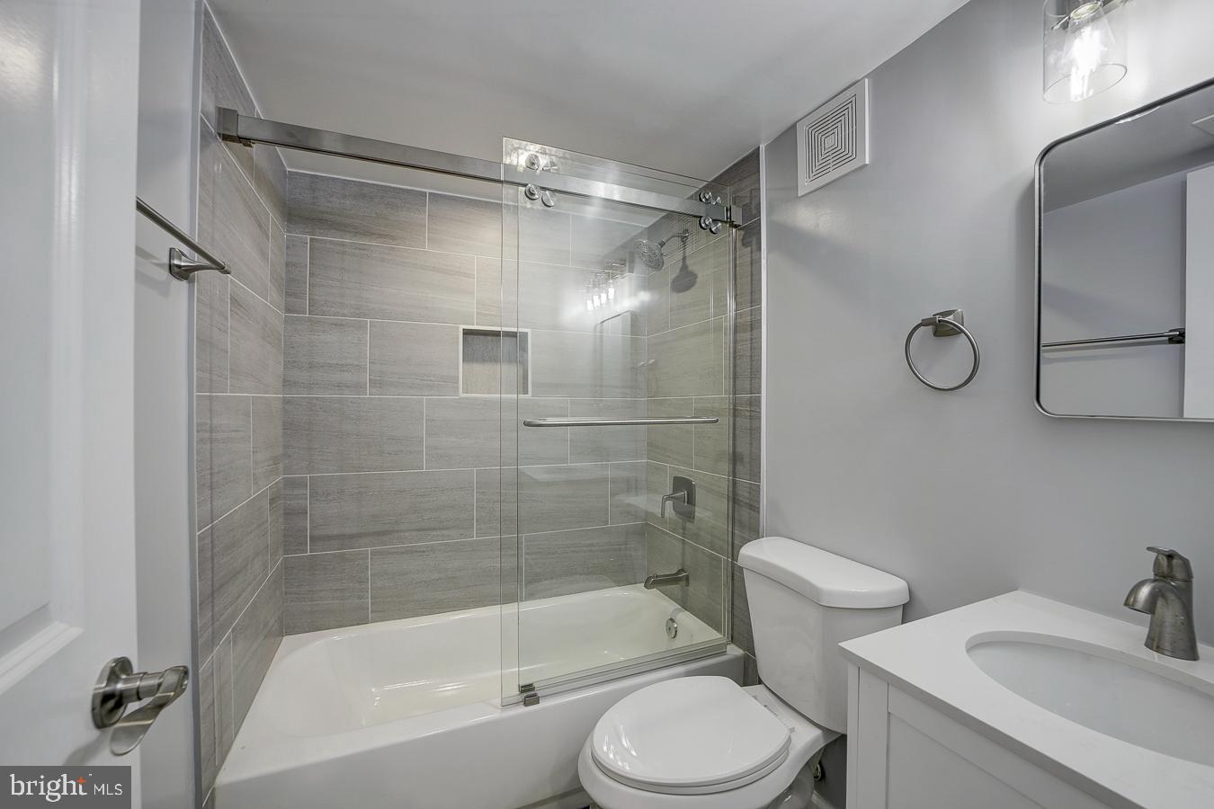 832 19th Street Northeast, Unit A Washington, DC 20002 - Photo 9 of 19