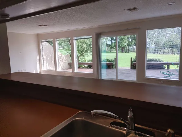 $1,850 | 21 April Hill, Conroe, TX 77356