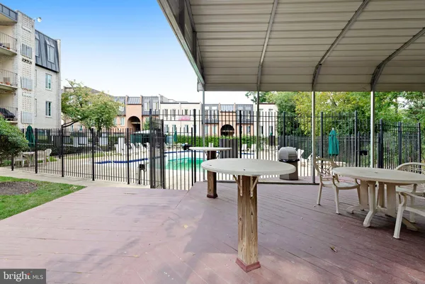 $314,999 | 5020 7th Road South, Unit 102, Arlington, VA 22204