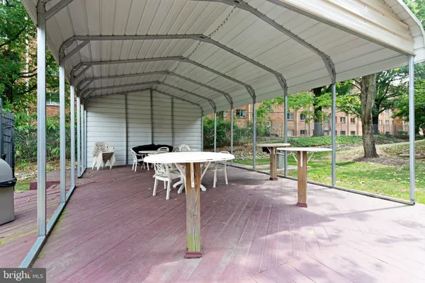 $314,999 | 5020 7th Road South, Unit 102, Arlington, VA 22204