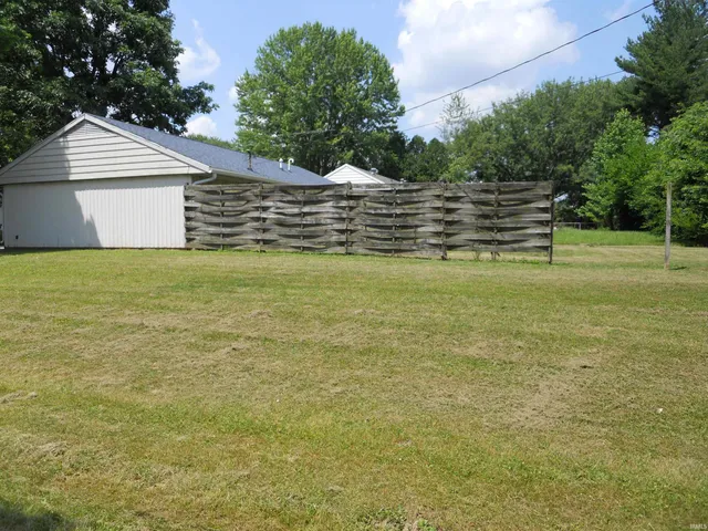 $235,000 | 392 South Cedar Drive, Ellettsville, IN 47429