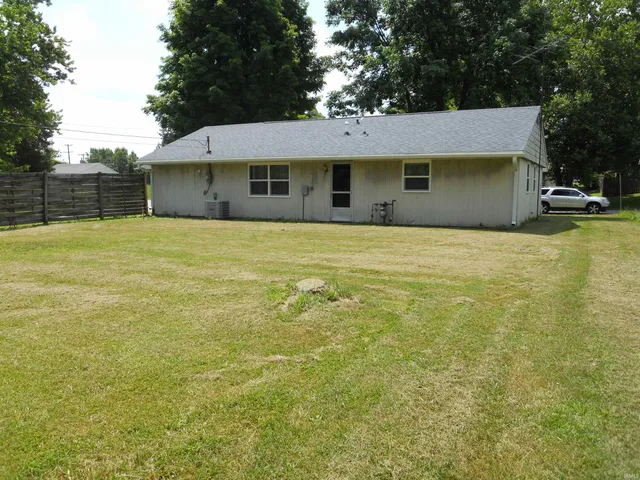 $235,000 | 392 South Cedar Drive, Ellettsville, IN 47429