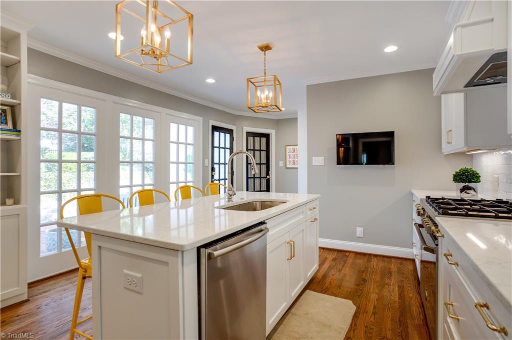 902 Nottingham Road Greensboro, NC 27408 - Photo 16 of 30 Gallery Image 16
