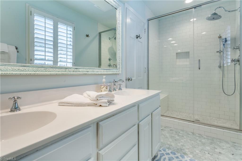 902 Nottingham Road Greensboro, NC 27408 - Photo 19 of 30 Gallery Image 19