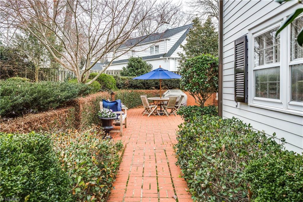 902 Nottingham Road Greensboro, NC 27408 - Photo 27 of 30 Gallery Image 27