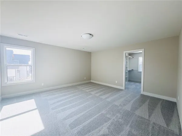 $699,900 | 12585 North Beacon Court, Platte City, MO 64079