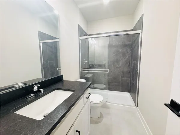 $699,900 | 12585 North Beacon Court, Platte City, MO 64079