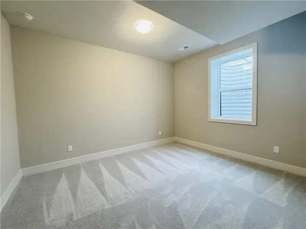 $699,900 | 12585 North Beacon Court, Platte City, MO 64079