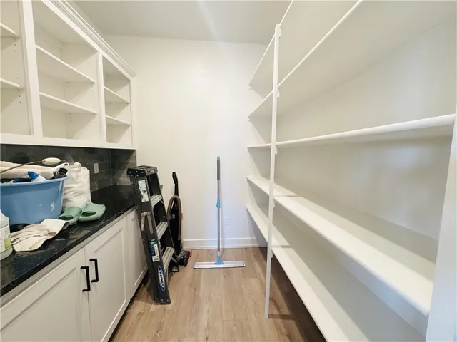 $699,900 | 12585 North Beacon Court, Platte City, MO 64079