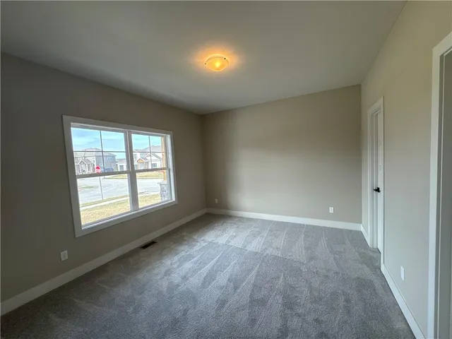 $719,900 | 12585 North Beacon Court, Platte City, MO 64079