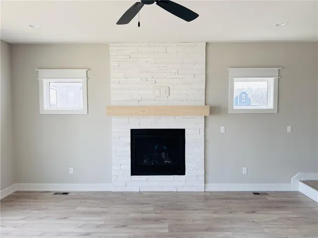 $699,900 | 12585 North Beacon Court, Platte City, MO 64079