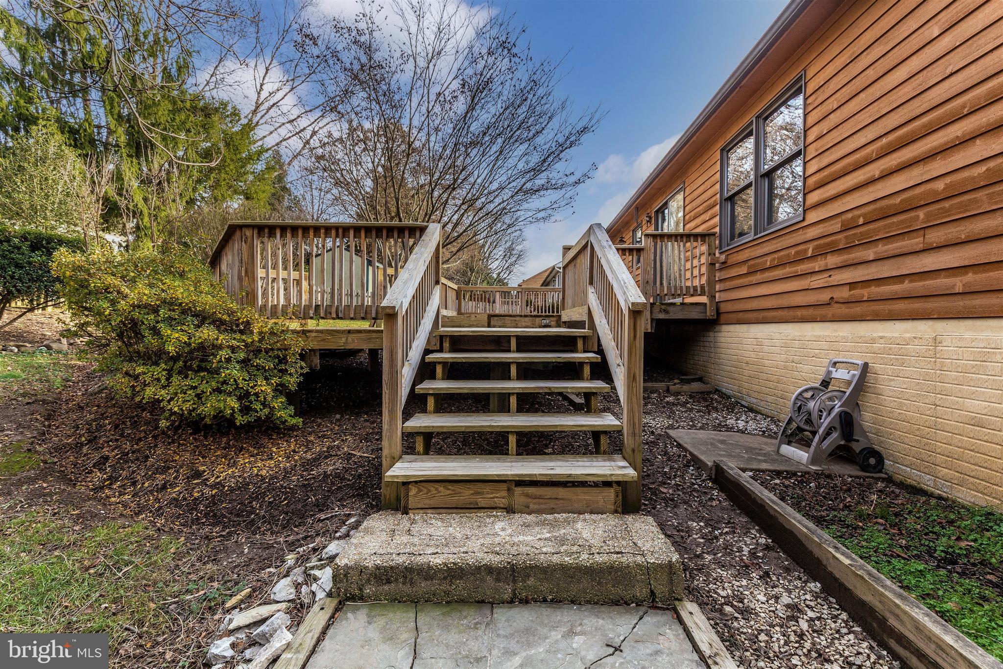 6915 Fox Chase Road New Market, MD 21774 - Photo 24 of 56 Second entrance to deck