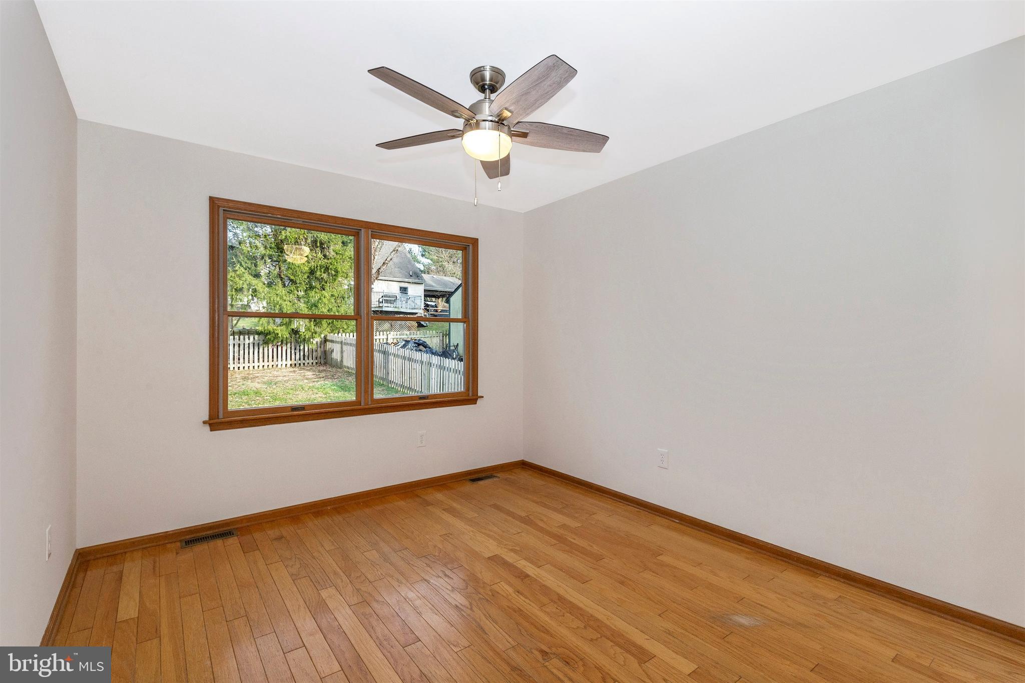 6915 Fox Chase Road New Market, MD 21774 - Photo 33 of 56 Separate dining room