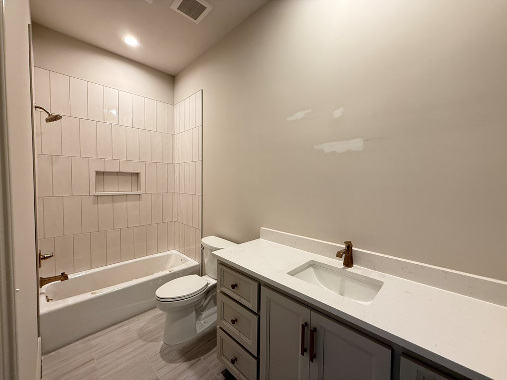 6013 Long Branch Midland, GA 31820 - Photo 13 of 21 Secondary Bathroom