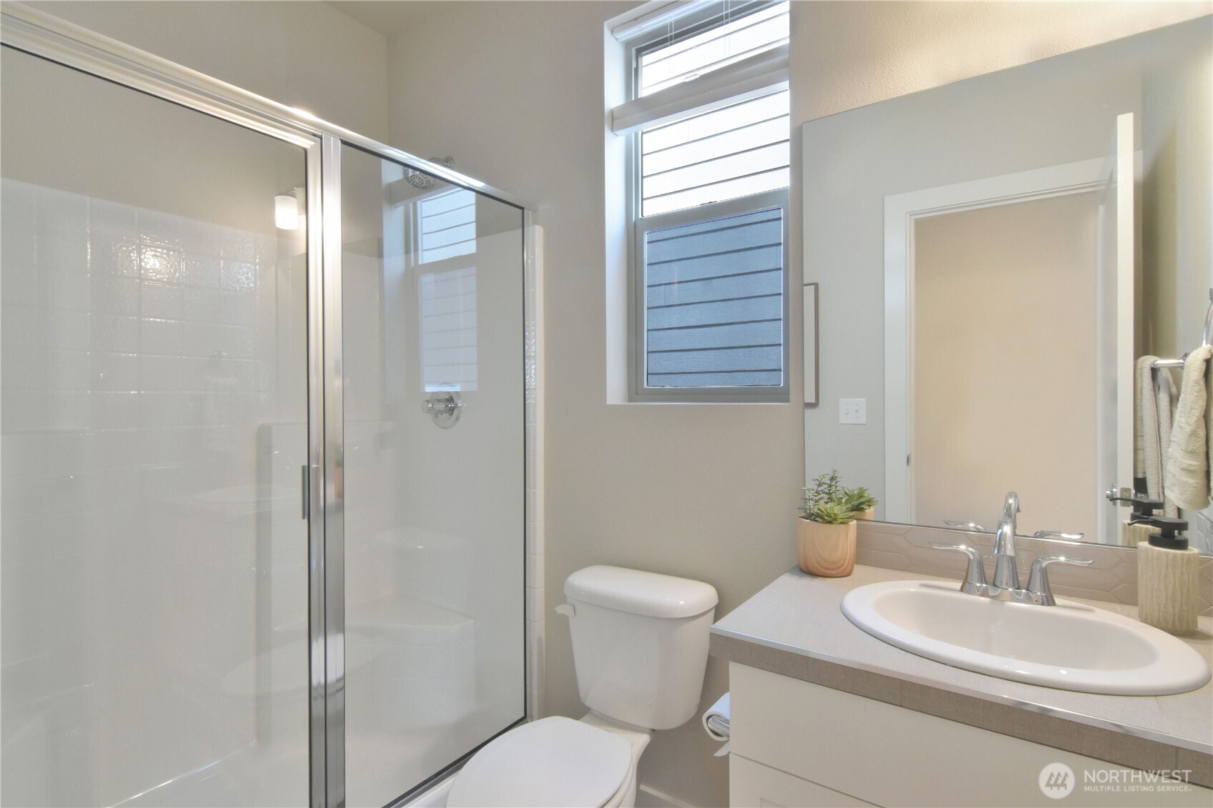 218 Southwest 96th Lane Seattle, WA 98106 - Photo 9 of 27