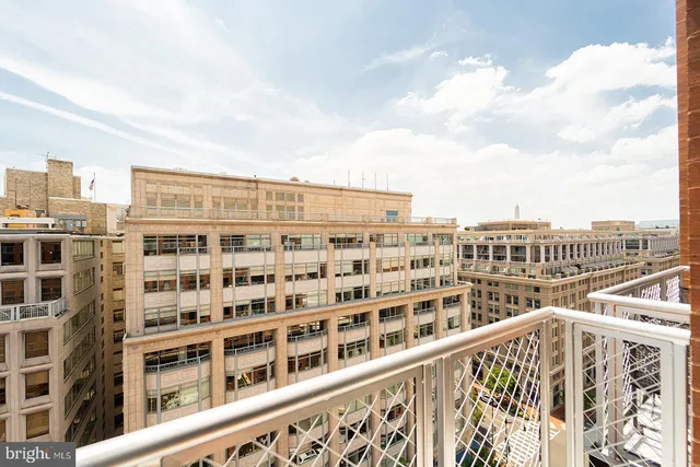 a view of a building with sky view