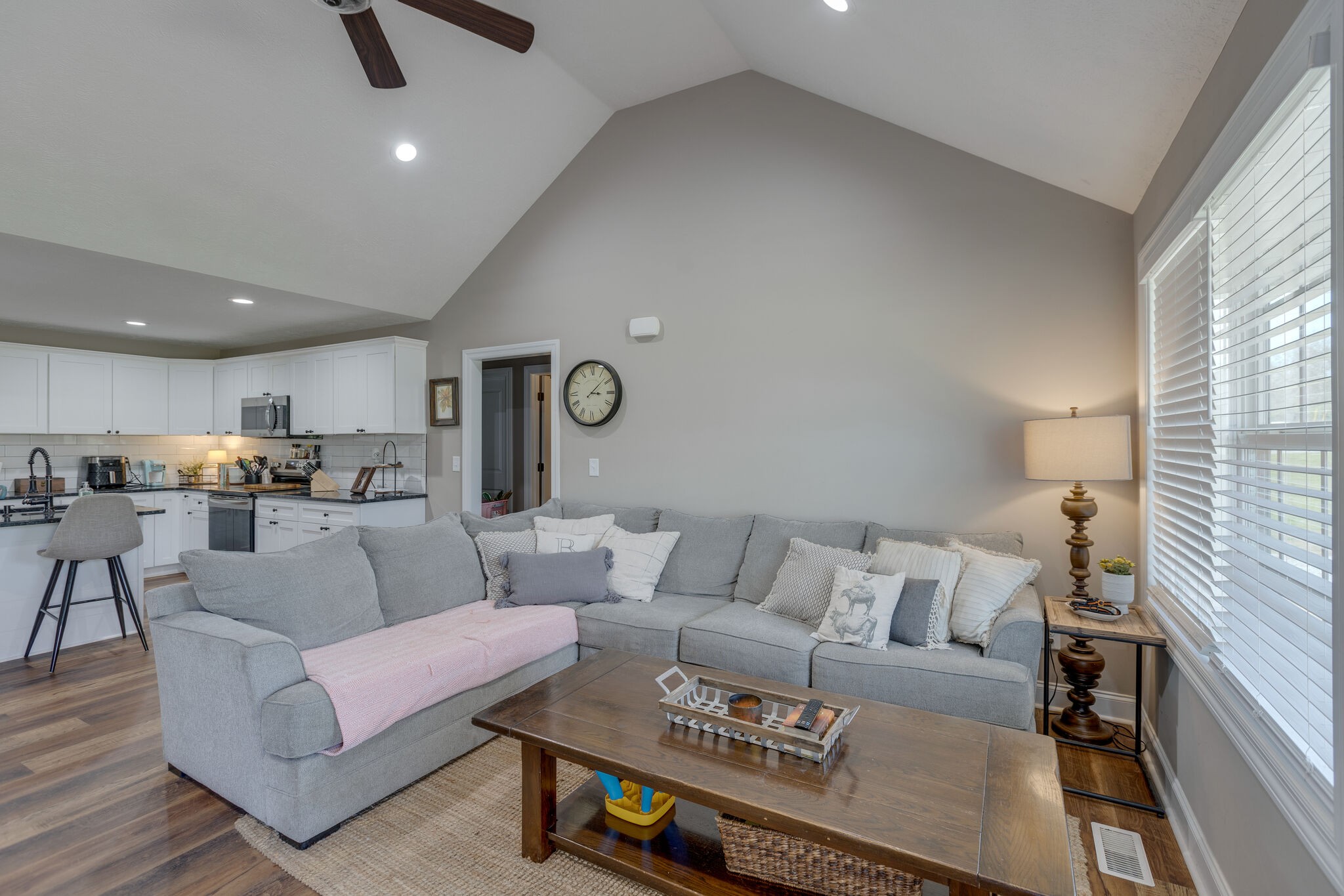 2033 Coleman Road Cornersville, TN 37047 - Photo 5 of 23 Gallery Image 5