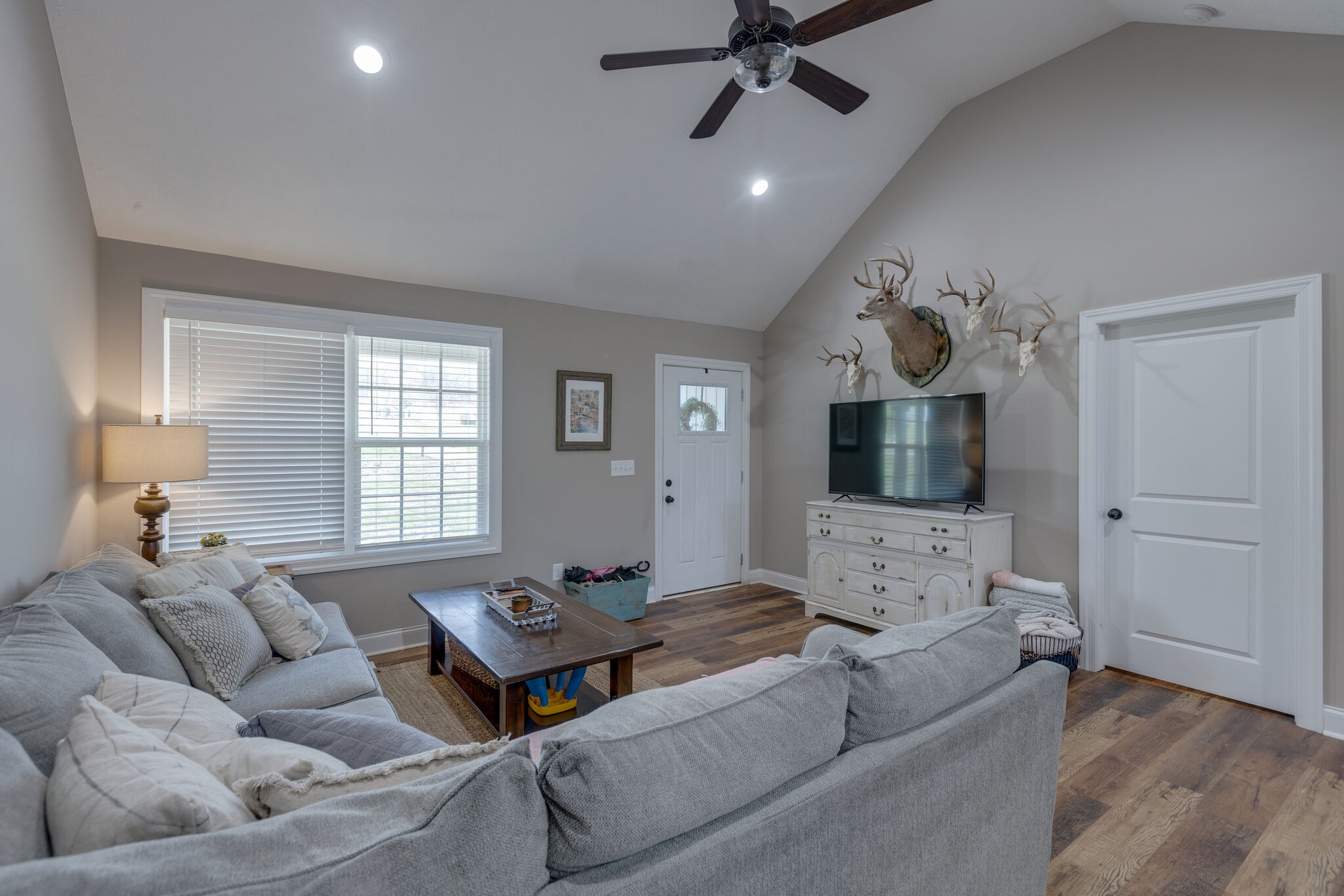 2033 Coleman Road Cornersville, TN 37047 - Photo 7 of 23 Gallery Image 7