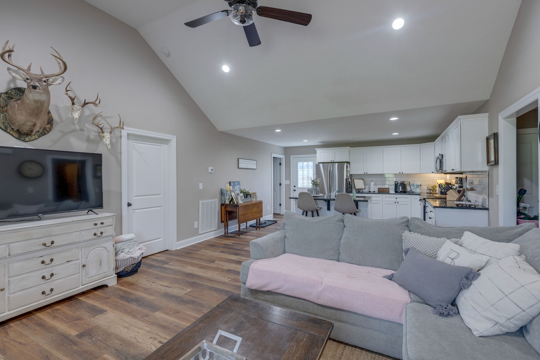 2033 Coleman Road Cornersville, TN 37047 - Photo 8 of 23 Gallery Image 8