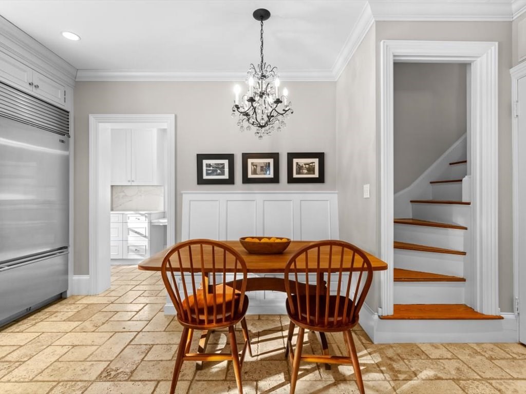 40 Chestnut Street Wellesley, MA 02481 - Photo 15 of 42