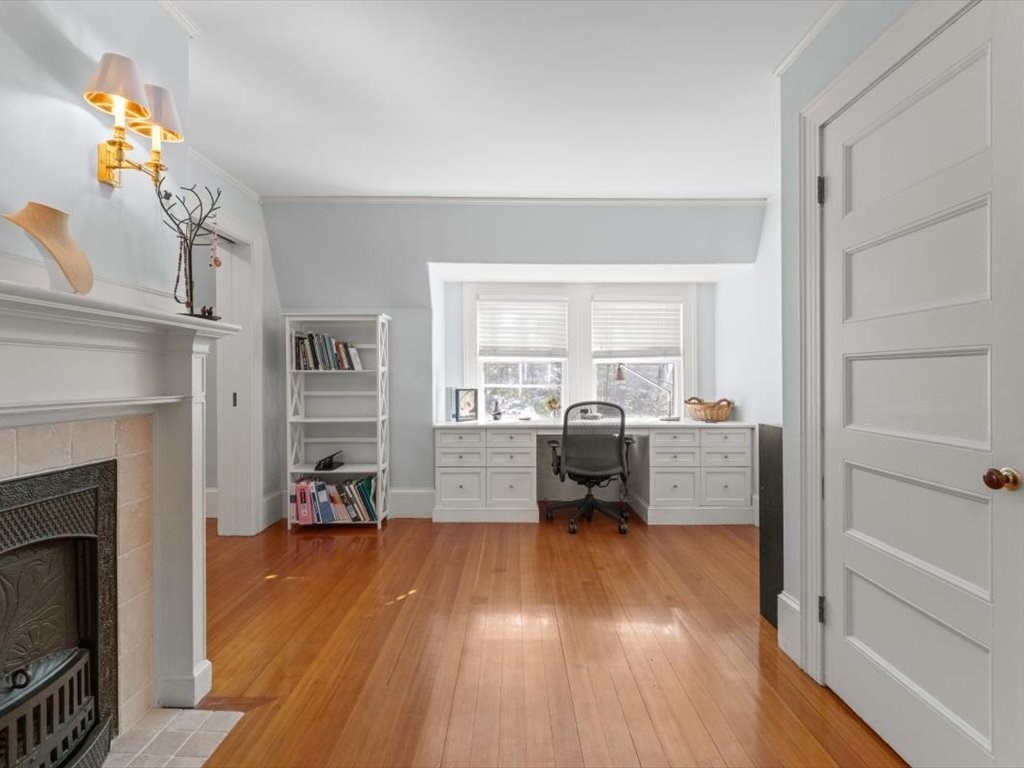 40 Chestnut Street Wellesley, MA 02481 - Photo 23 of 42