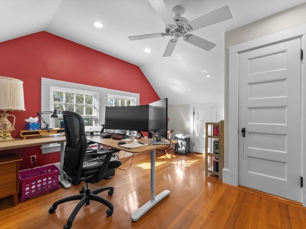 40 Chestnut Street Wellesley, MA 02481 - Photo 32 of 42