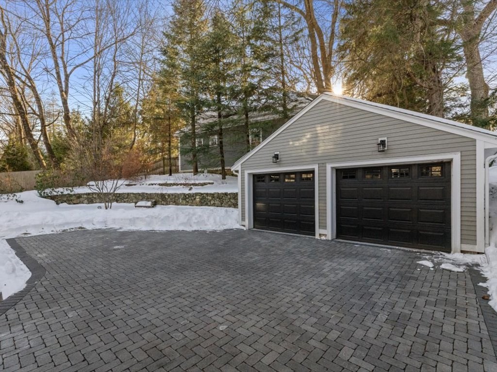 40 Chestnut Street Wellesley, MA 02481 - Photo 35 of 42