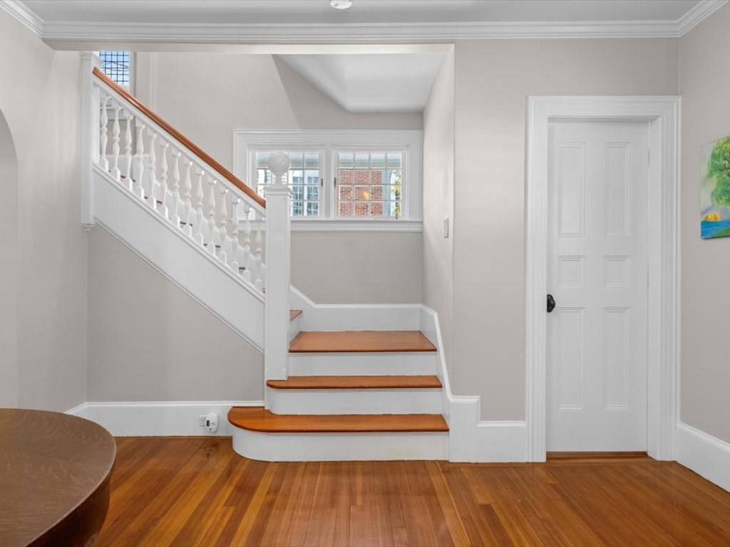 40 Chestnut Street Wellesley, MA 02481 - Photo 6 of 42