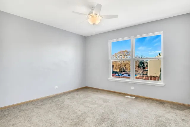 $440,000 | 1122 Waverly Drive, Lake Villa, IL 60046