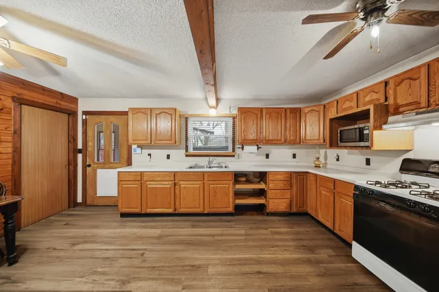 $209,000 | 513 1st Avenue, Dixon, IL 61021