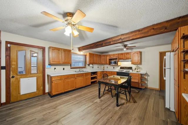 $209,000 | 513 1st Avenue, Dixon, IL 61021