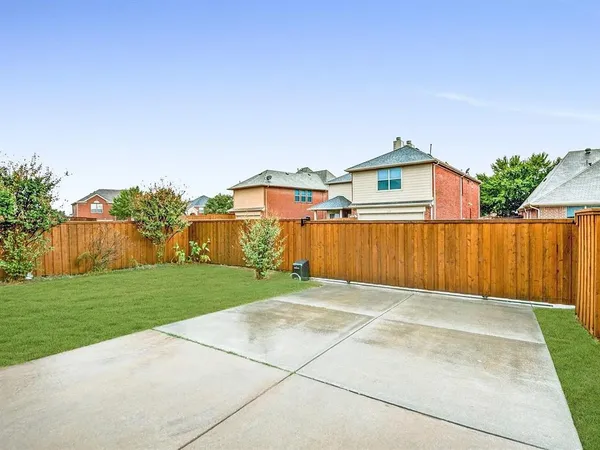 $2,400 | 13575 Valley Mills Drive, Frisco, TX 75033